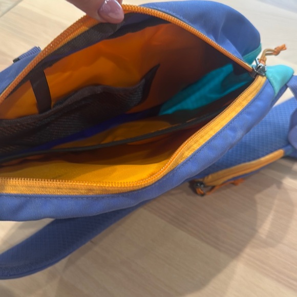 Patagonia Atom Sling - Picture 3 of 9